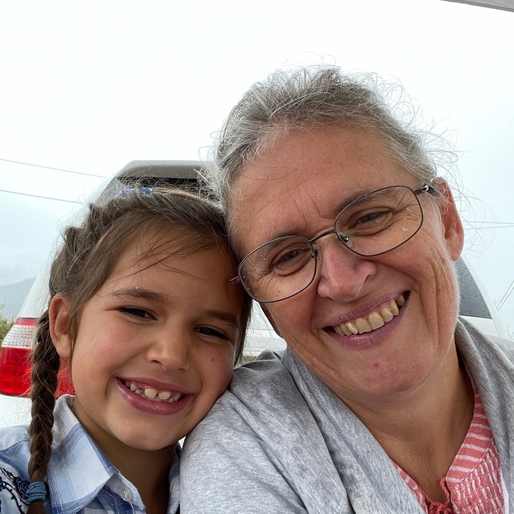 Meet your Posher, Joyce